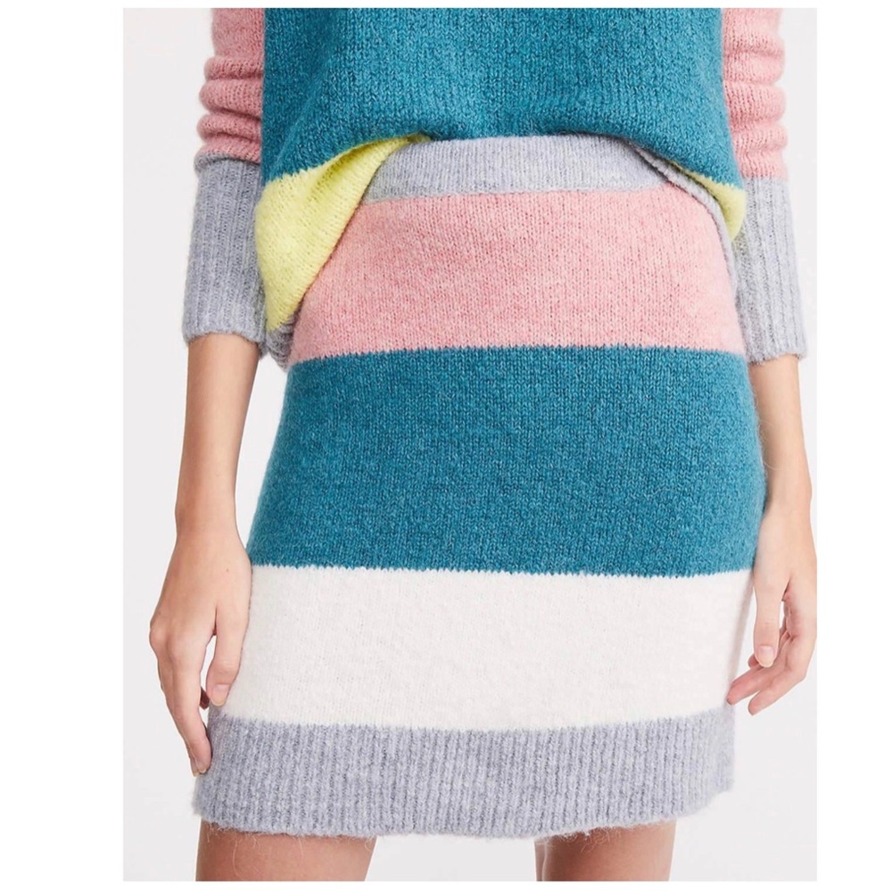 New Loft Striped Plushfuzz Sweater Skirt size M